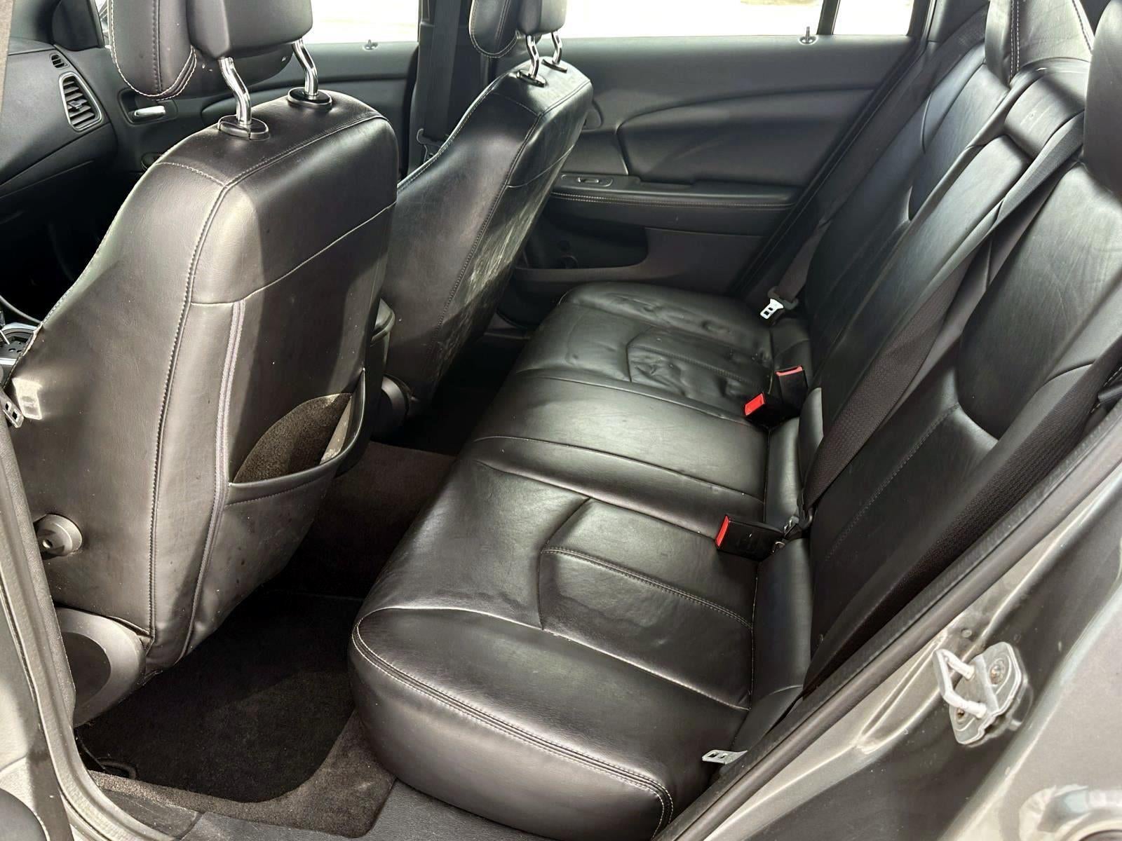 2011 Chrysler 200 Limited