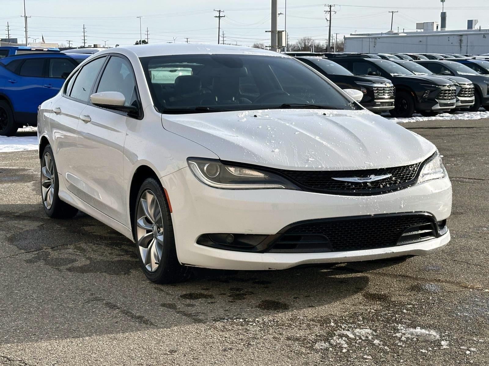 2016 Chrysler 200 S