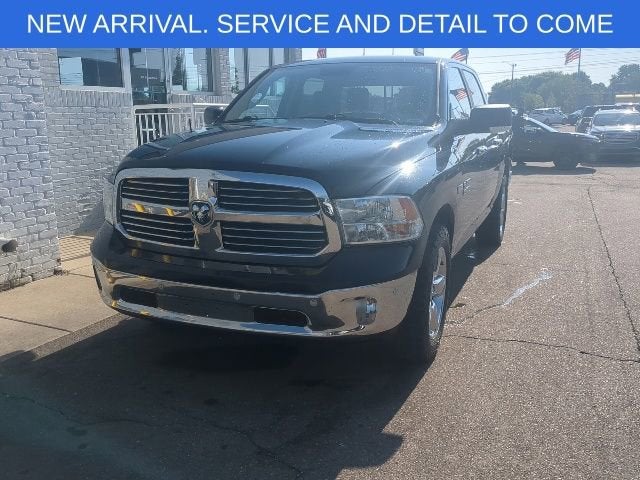 2016 RAM 1500 Big Horn 4x4 Crew Cab 5'7's photo