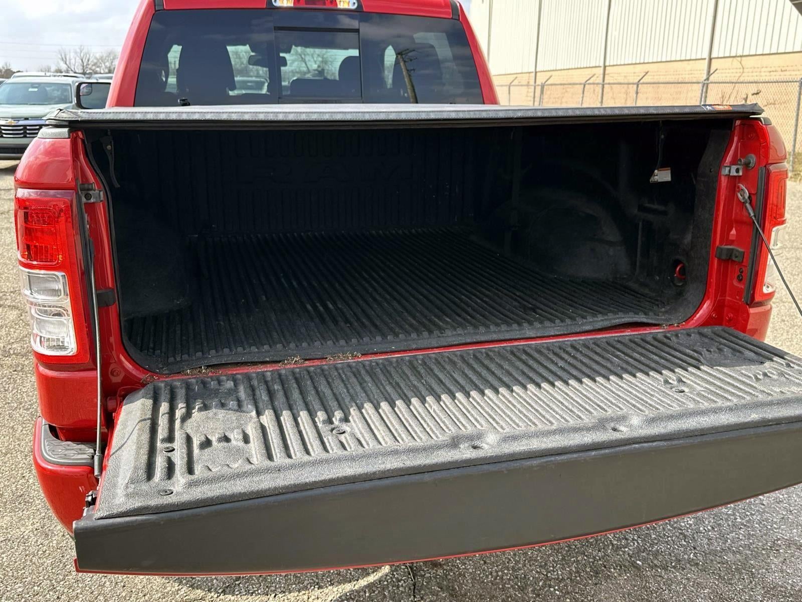 2019 RAM 1500 Big Horn/Lone Star Crew Cab 4x4 5'7" Box