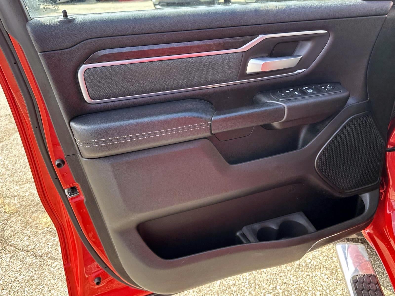 2019 RAM 1500 Big Horn/Lone Star Crew Cab 4x4 5'7" Box