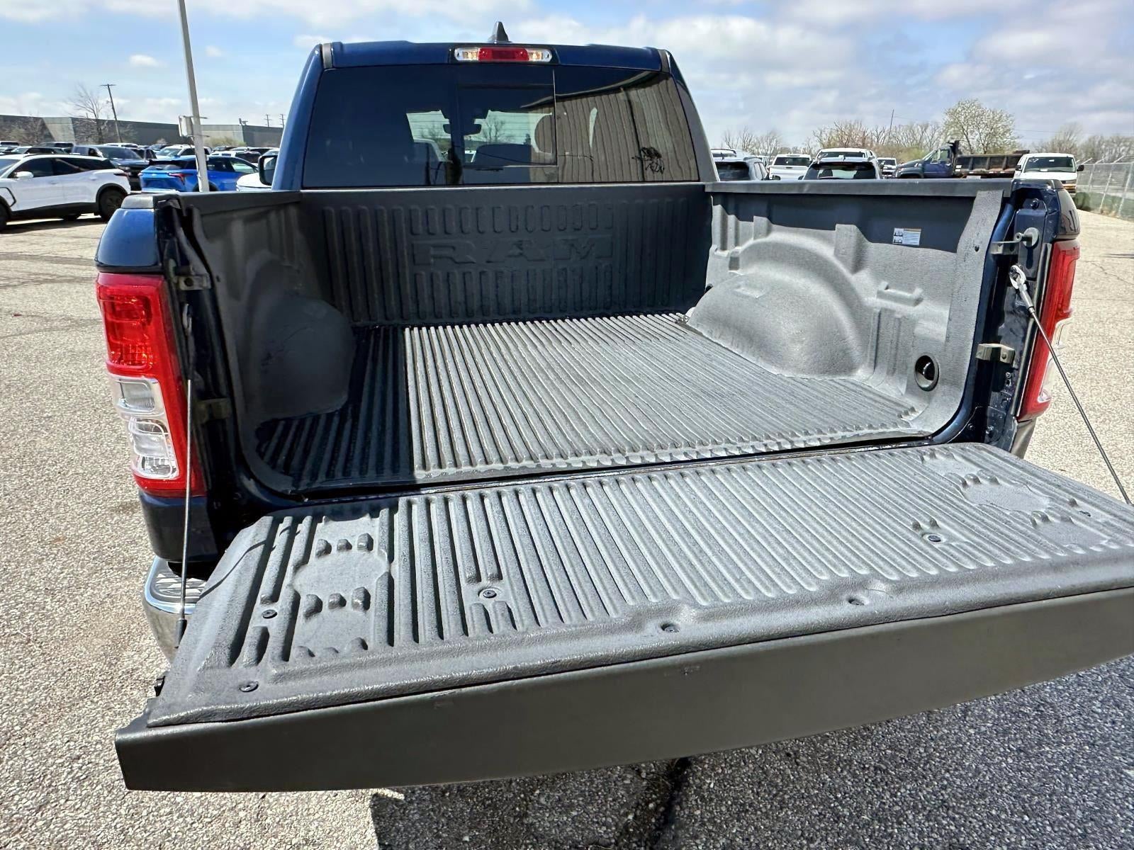 2019 RAM 1500 Big Horn/Lone Star Crew Cab 4x4 5'7" Box