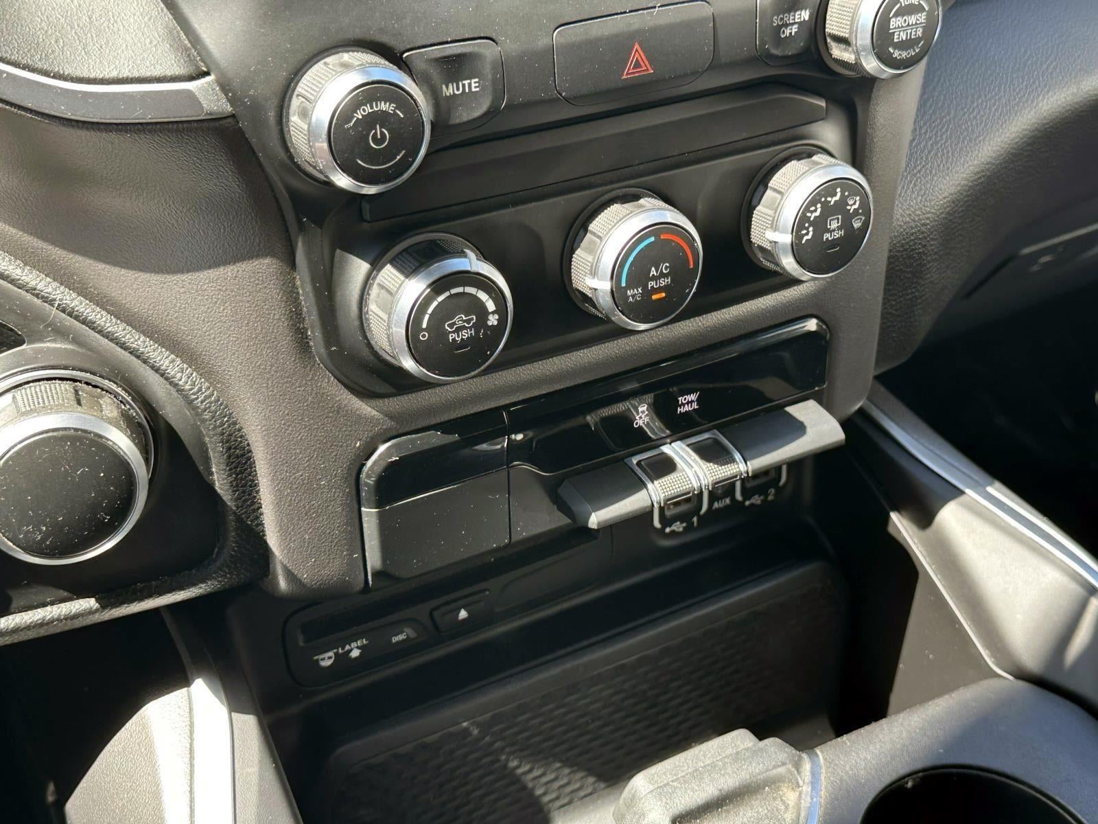 2019 RAM 1500 Big Horn/Lone Star Crew Cab 4x4 5'7" Box