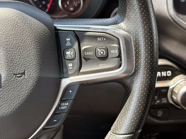 2025 RAM 1500 Tradesman Crew Cab 4x4 5'7" Box