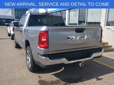 2025 RAM 1500 Tradesman Crew Cab 4x4 5'7" Box