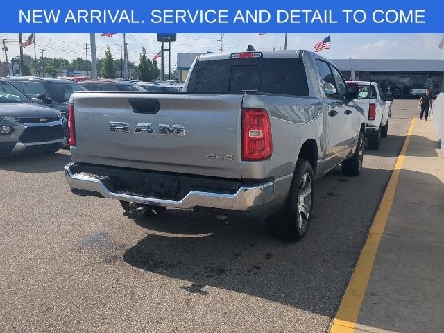 2025 RAM 1500 Tradesman Crew Cab 4x4 5'7" Box
