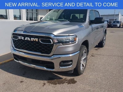2025 RAM 1500 Tradesman Crew Cab 4x4 5'7" Box