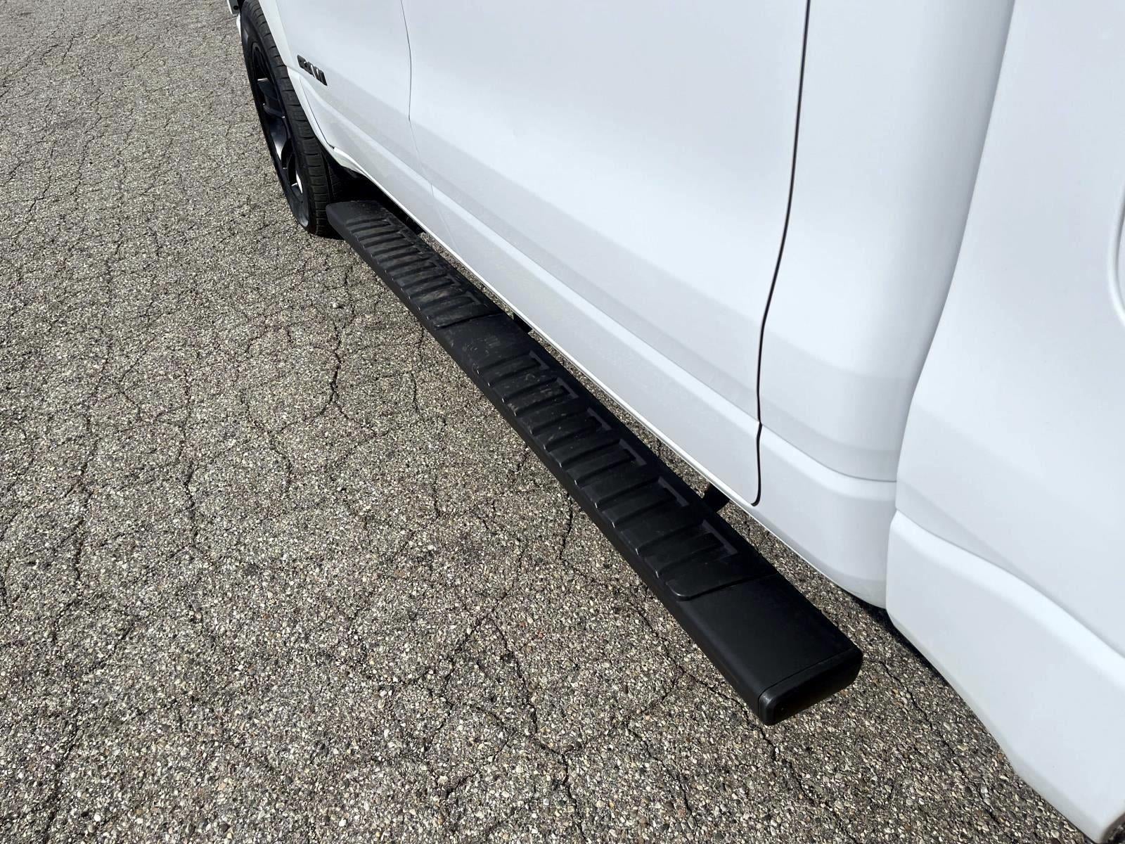 2020 RAM 1500 Big Horn Crew Cab 4x4 5'7" Box