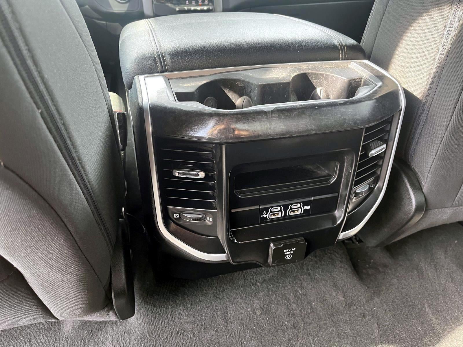 2020 RAM 1500 Big Horn Crew Cab 4x4 5'7" Box