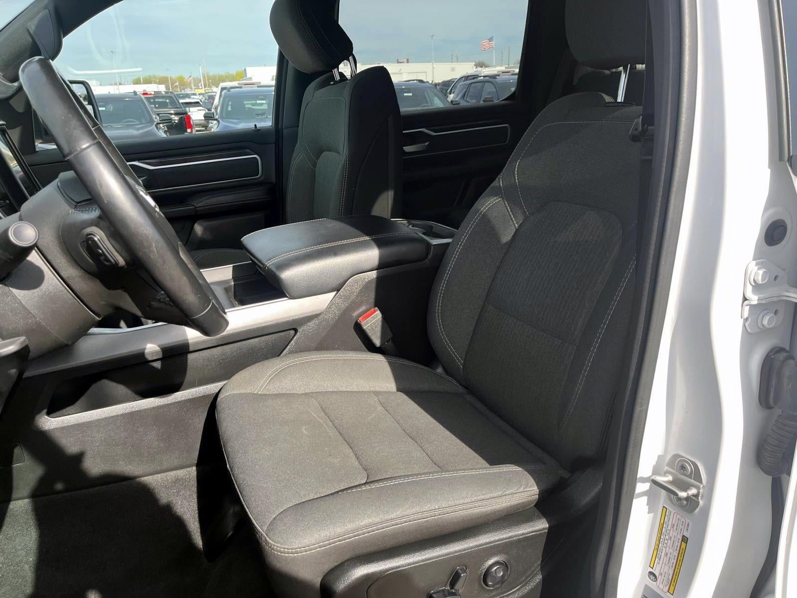 2020 RAM 1500 Big Horn Crew Cab 4x4 5'7" Box