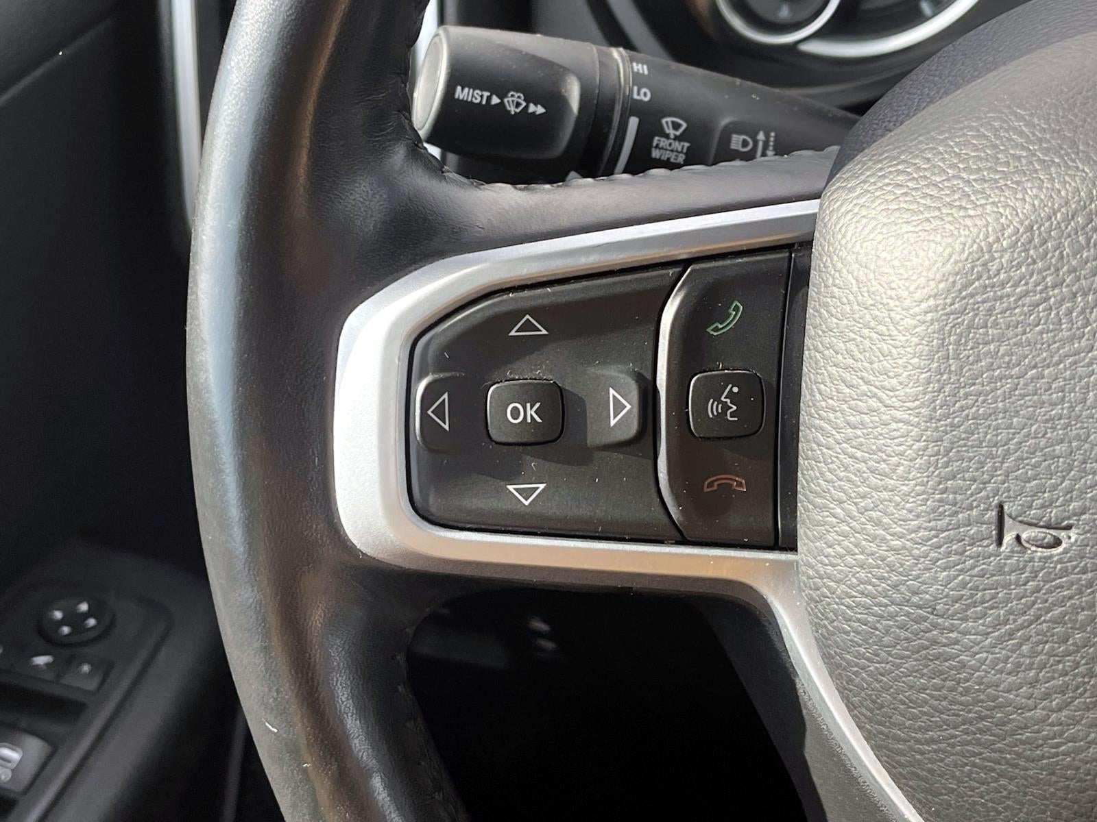 2020 RAM 1500 Big Horn Crew Cab 4x4 5'7" Box