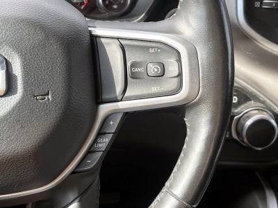 2020 RAM 1500 Big Horn Crew Cab 4x4 5'7" Box