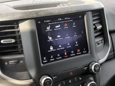 2020 RAM 1500 Big Horn Crew Cab 4x4 5'7" Box