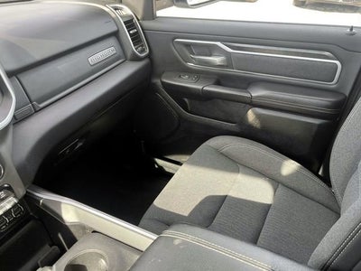 2020 RAM 1500 Big Horn Crew Cab 4x4 5'7" Box