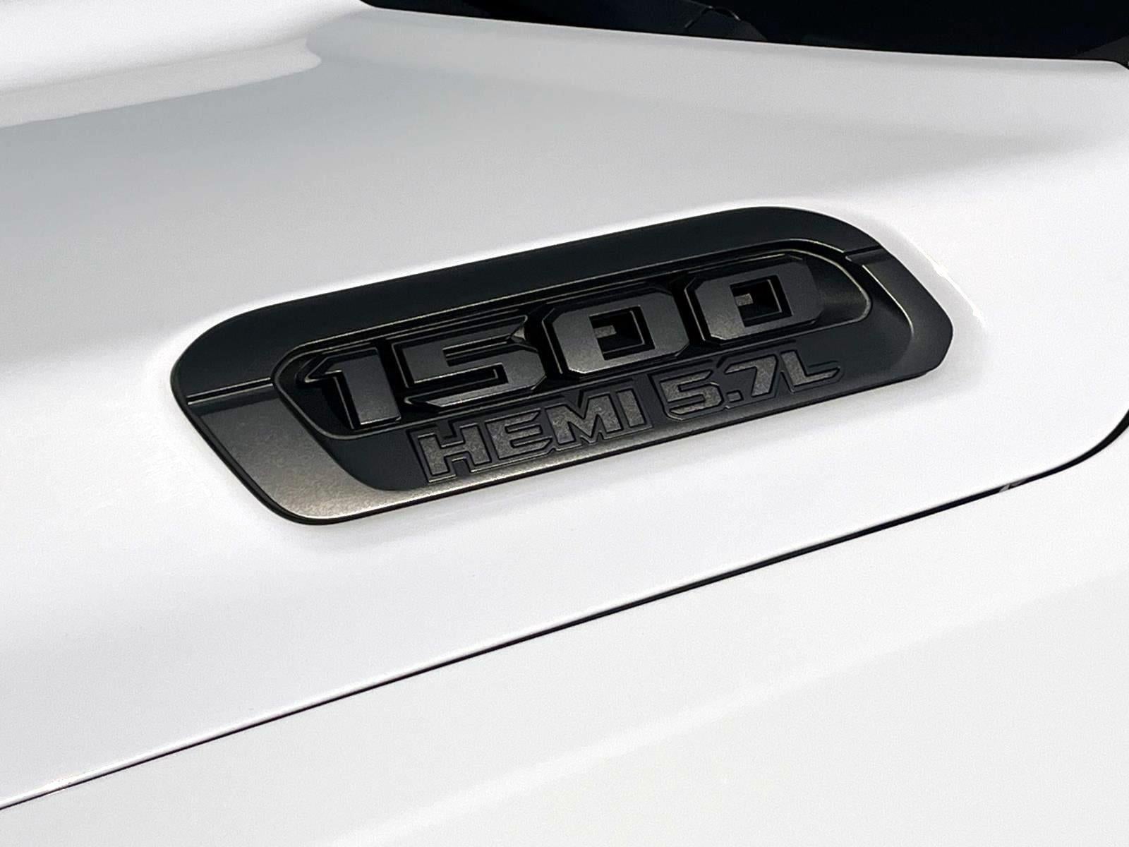 2020 RAM 1500 Big Horn Crew Cab 4x4 5'7" Box