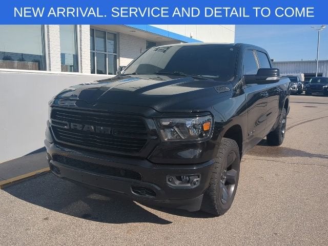 2019 RAM 1500 Big Horn/Lone Star 4x4 Crew Cab 5'7's photo