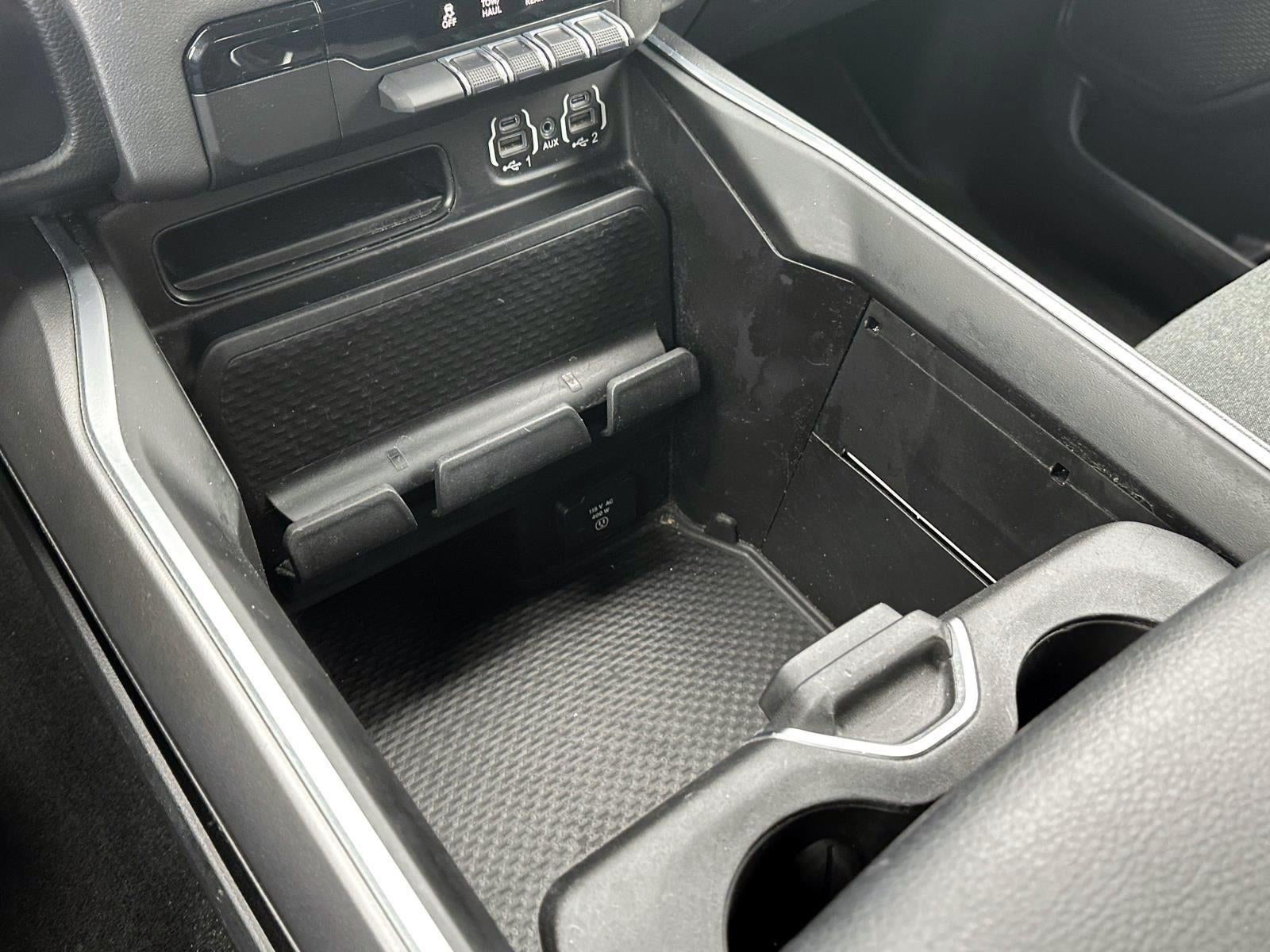 2021 RAM 1500 Big Horn Crew Cab 4x4 5'7" Box