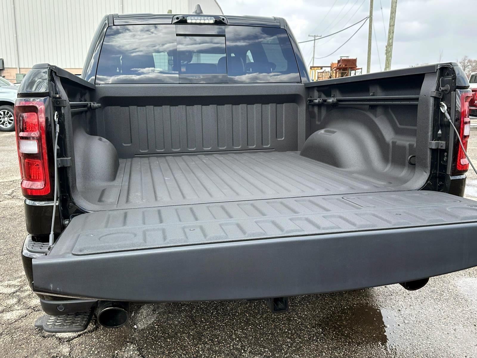 2025 RAM 1500 Laramie Crew Cab 4x4 5'7" Box