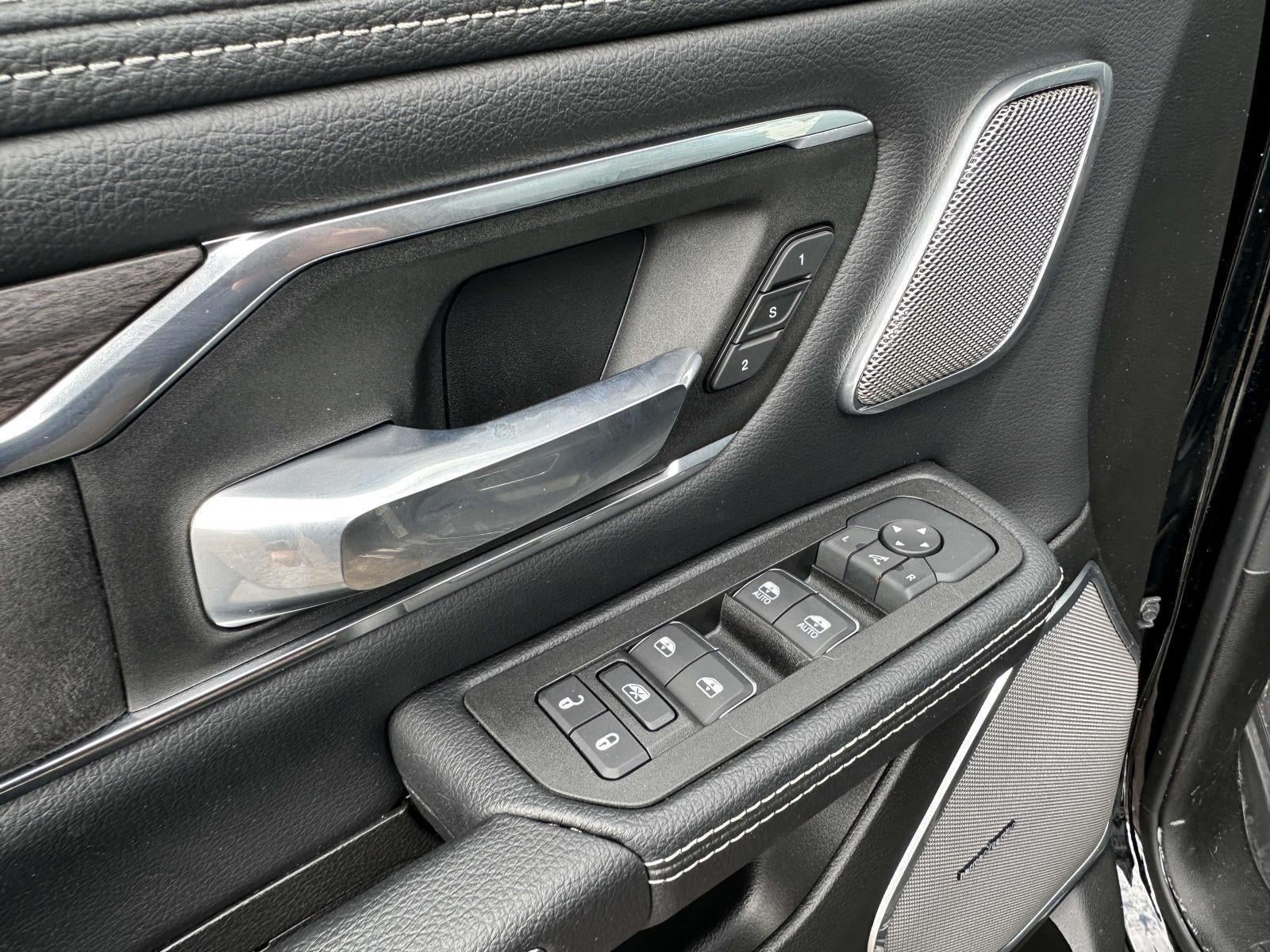 2025 RAM 1500 Laramie Crew Cab 4x4 5'7" Box