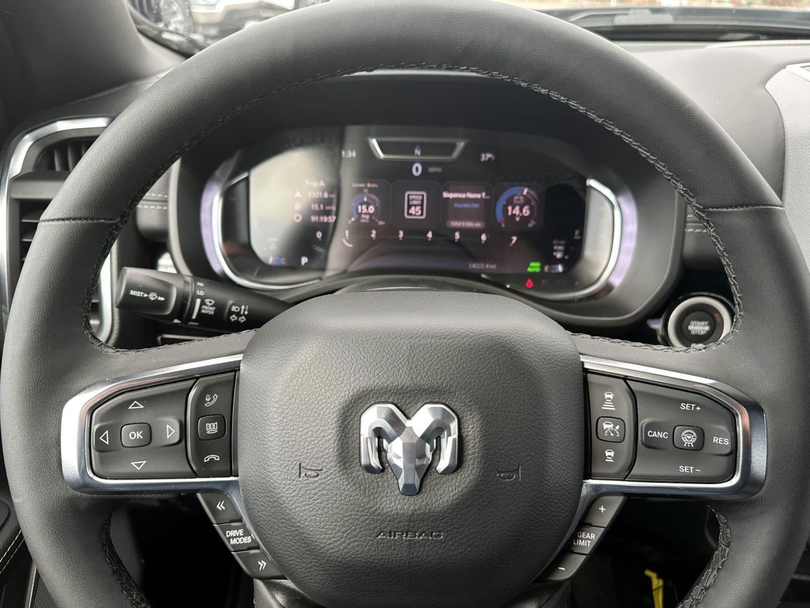 2025 RAM 1500 Laramie Crew Cab 4x4 5'7" Box