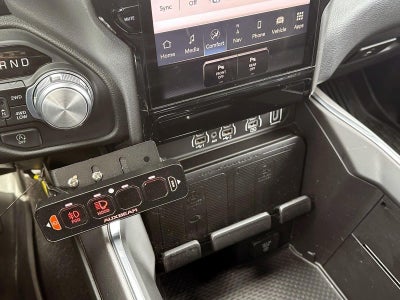 2025 RAM 1500 Laramie Crew Cab 4x4 5'7" Box