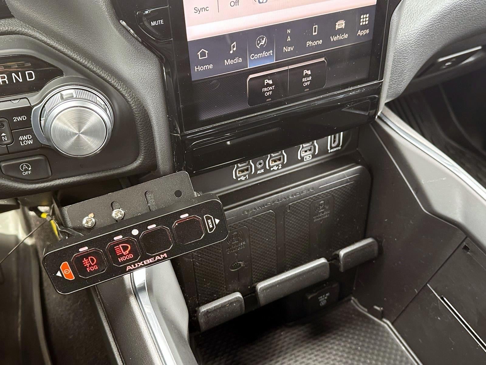 2025 RAM 1500 Laramie Crew Cab 4x4 5'7" Box