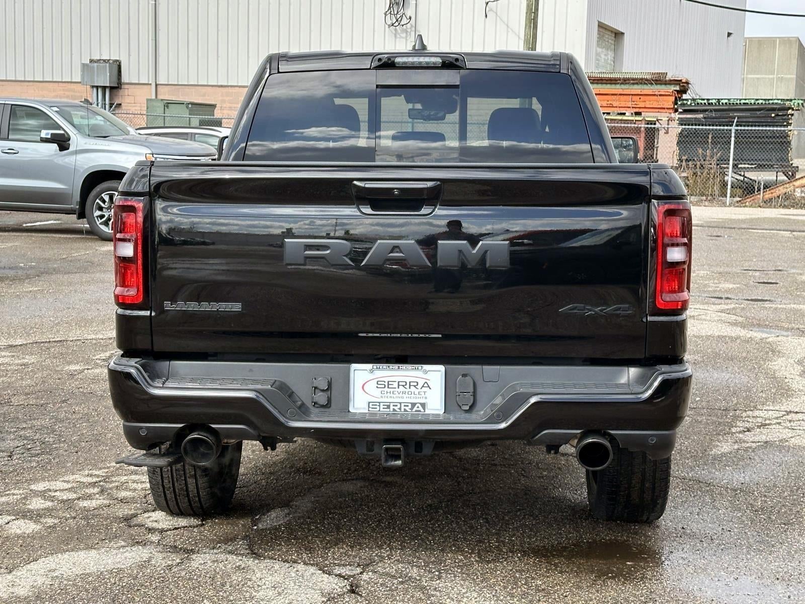 2025 RAM 1500 Laramie Crew Cab 4x4 5'7" Box