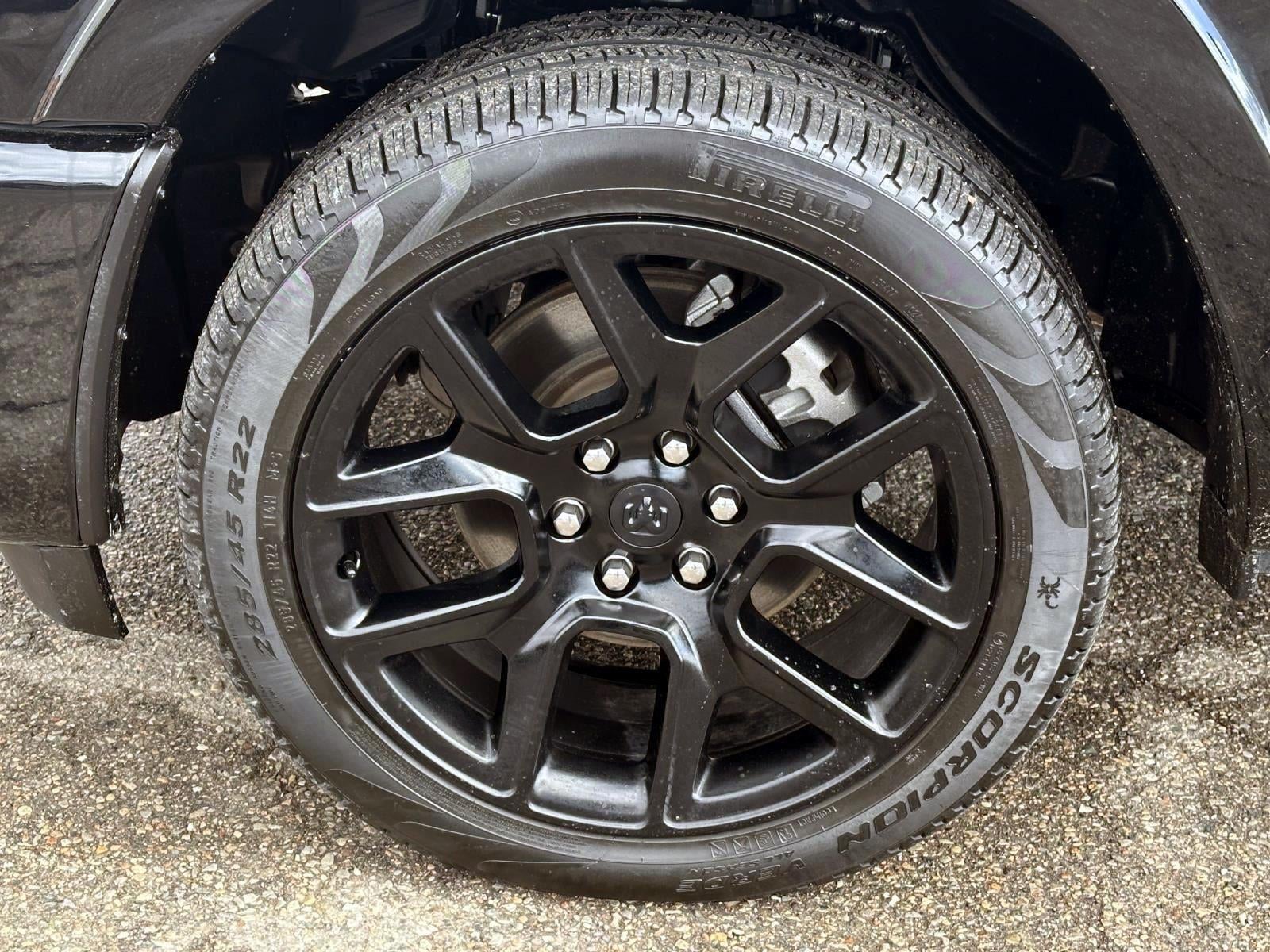 2025 RAM 1500 Laramie Crew Cab 4x4 5'7" Box