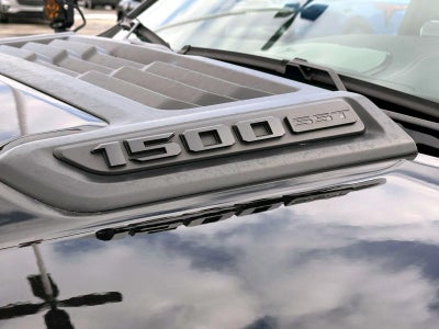 2025 RAM 1500 Laramie Crew Cab 4x4 5'7" Box