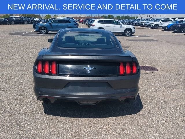 2017 Ford Mustang V6