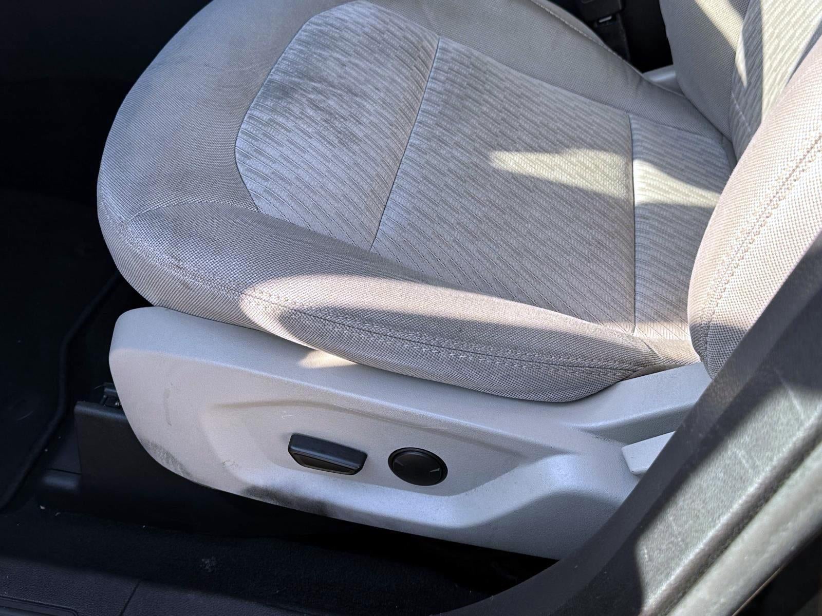 2019 Ford Explorer Base