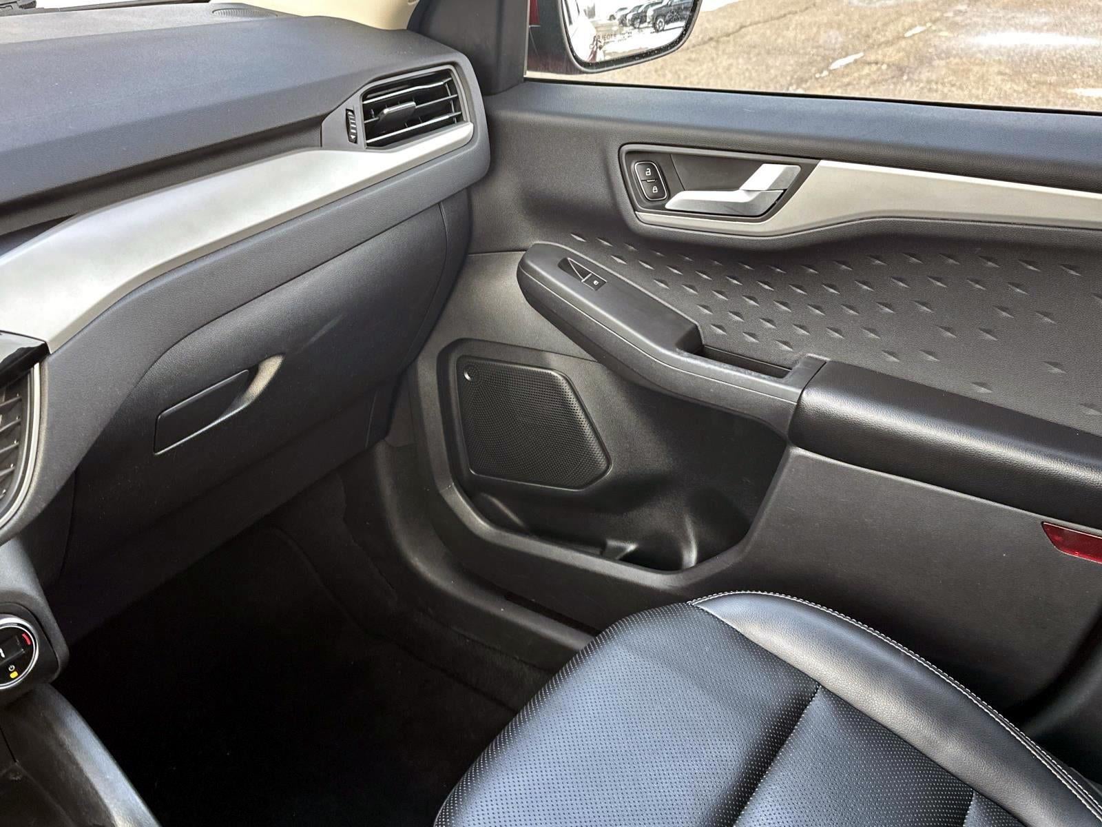 2020 Ford Escape SEL