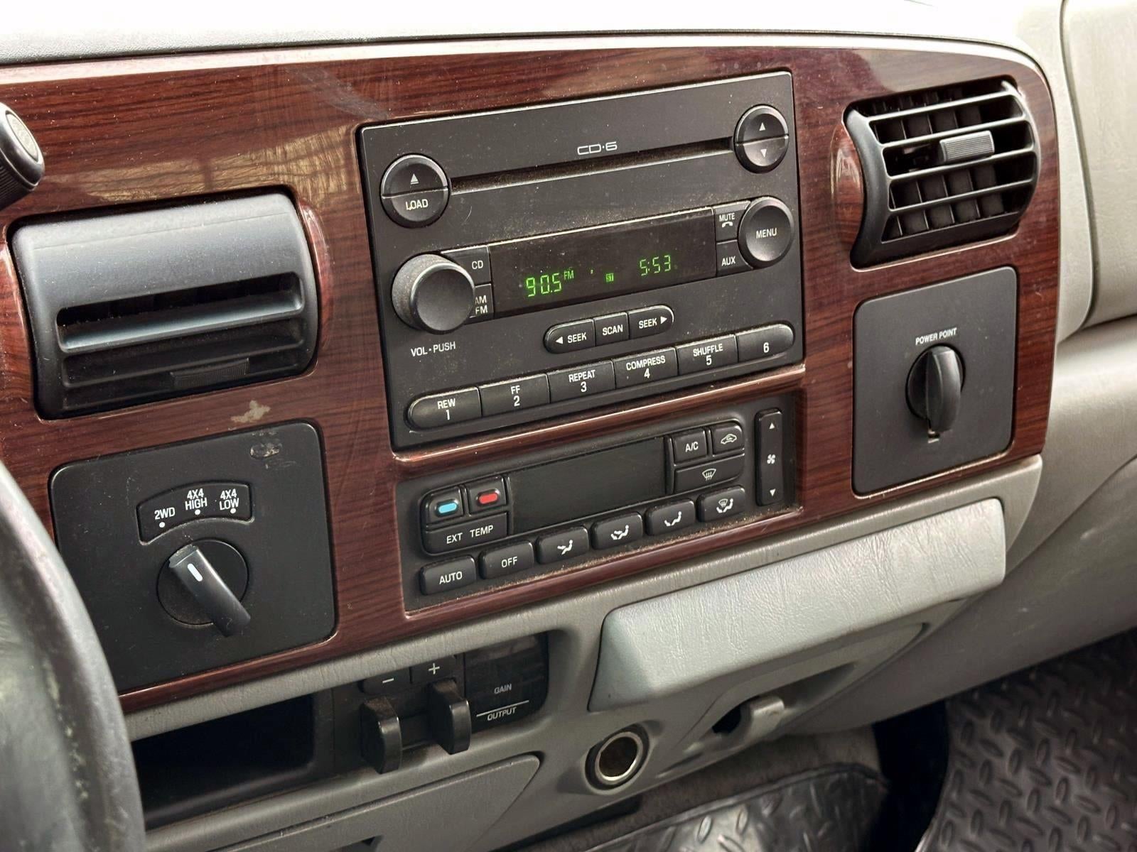 2006 Ford Super Duty F-350 SRW XL