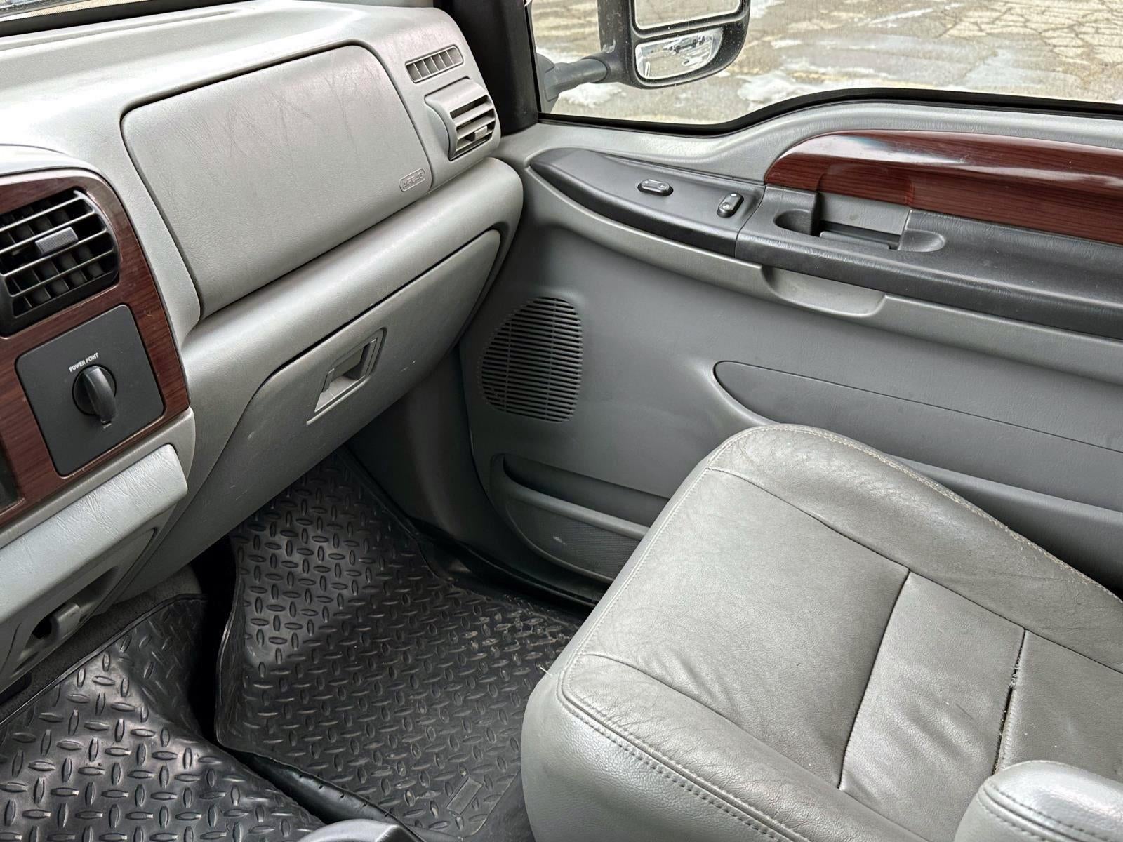 2006 Ford Super Duty F-350 SRW XL