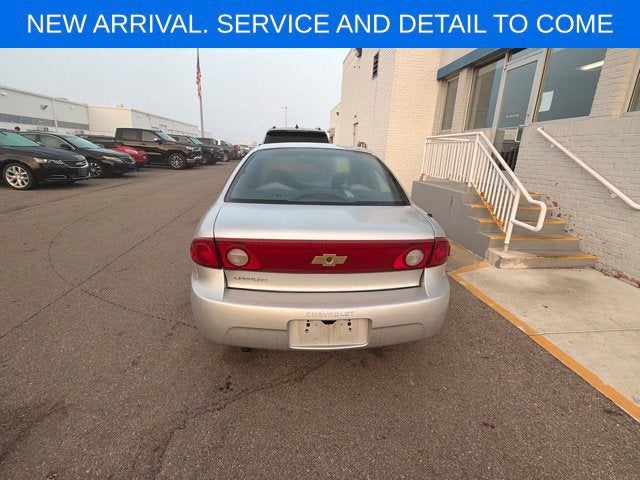 2005 Chevrolet Cavalier Base