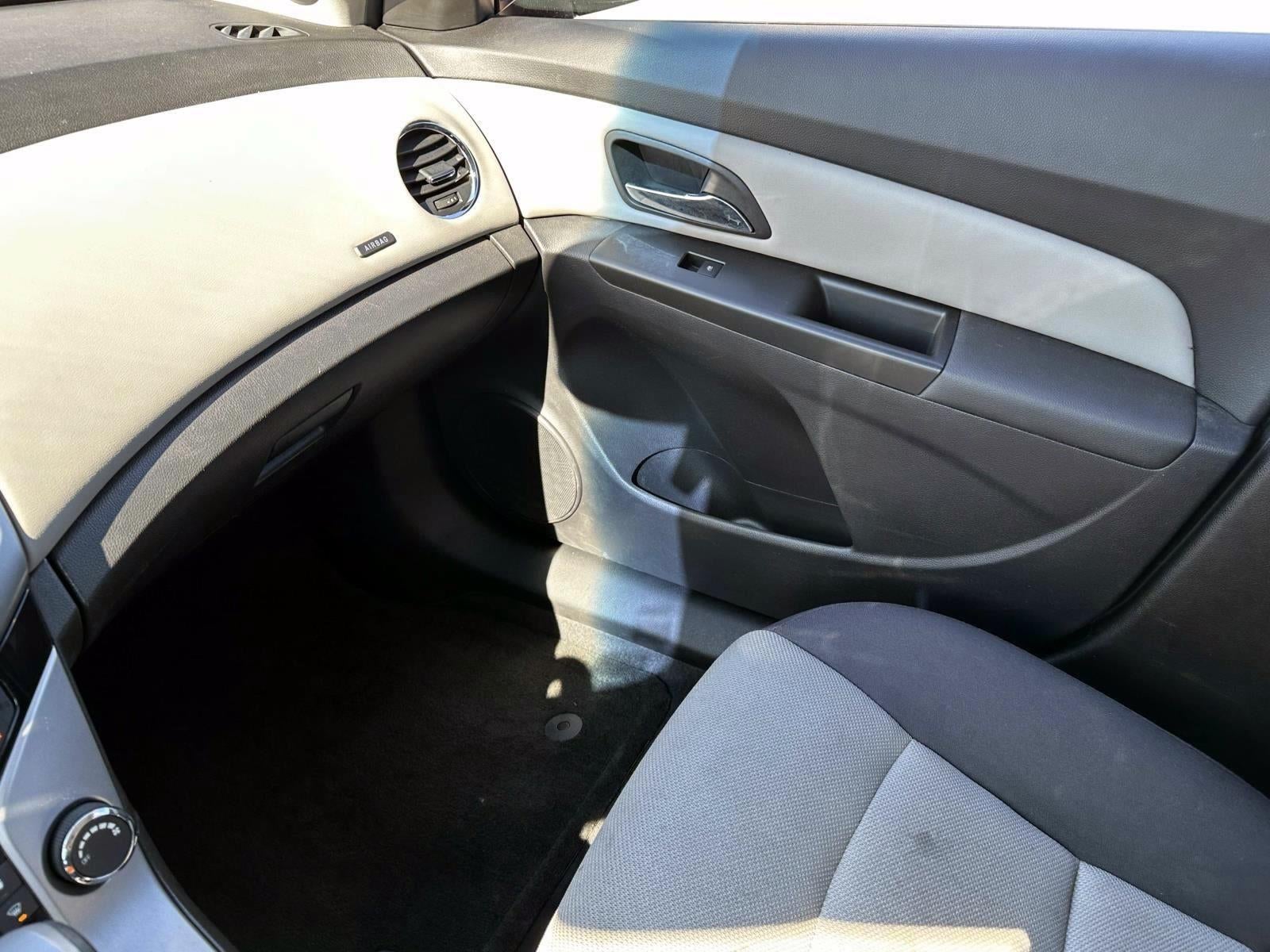 2013 Chevrolet Cruze LS