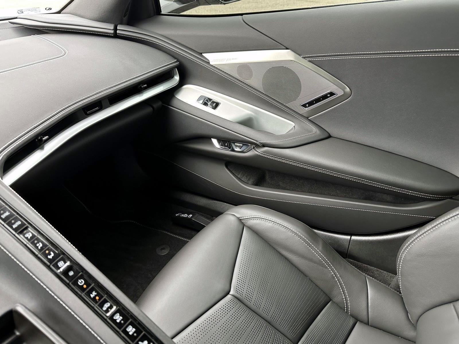 2025 Chevrolet Corvette Stingray 2LT