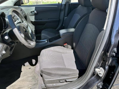 2011 Chevrolet Malibu LT w/1LT