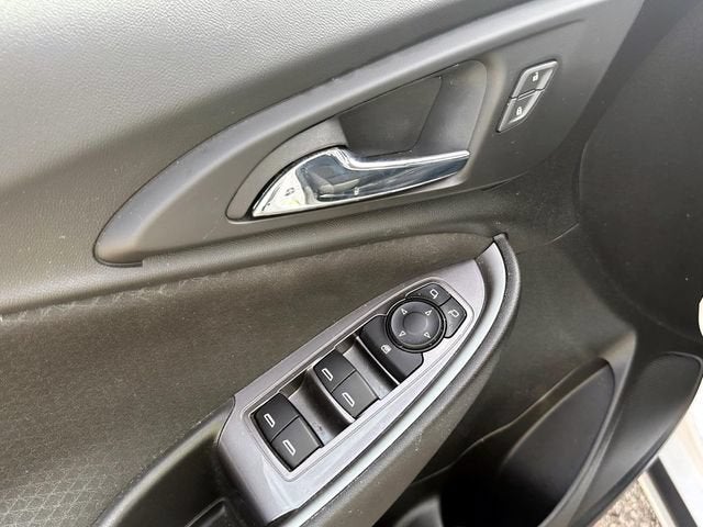 2022 Chevrolet Malibu RS
