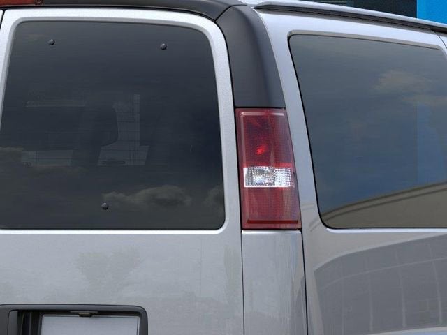 2026 Chevrolet Express Passenger 1LT