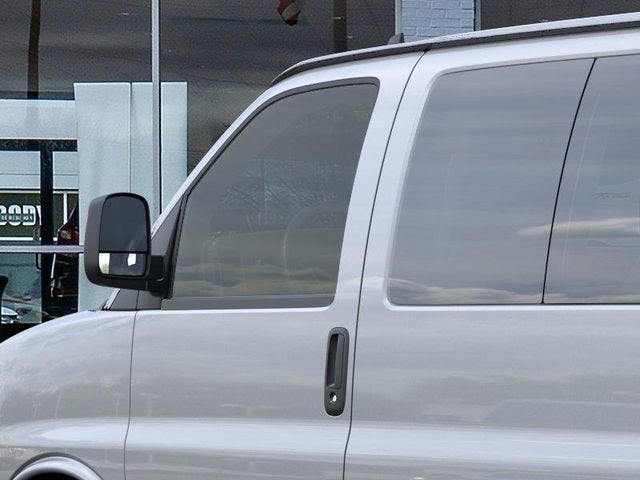 2026 Chevrolet Express Passenger 1LT