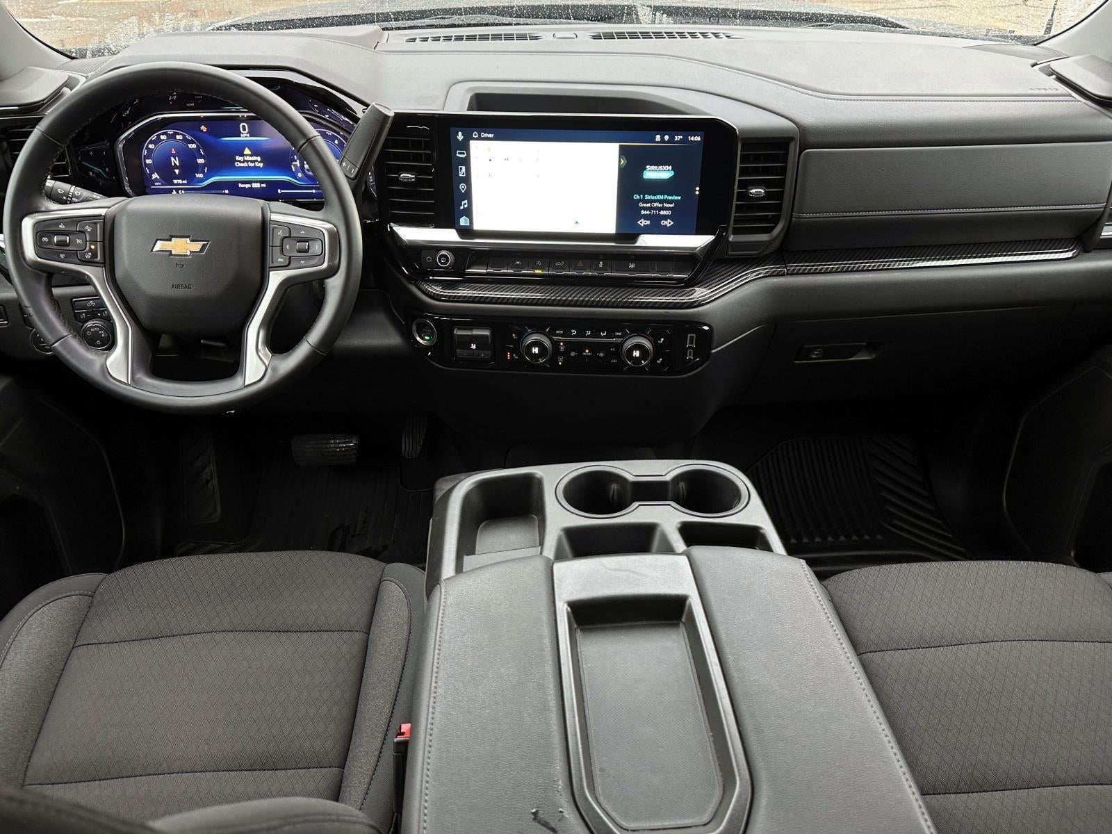 2025 Chevrolet Silverado 1500 LT (2FL)