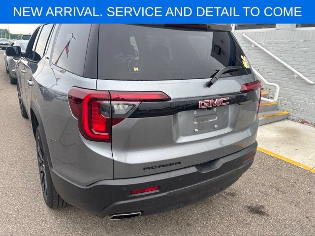 2022 GMC Acadia SLE
