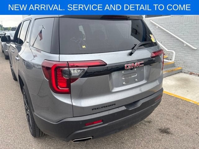 2022 GMC Acadia SLE