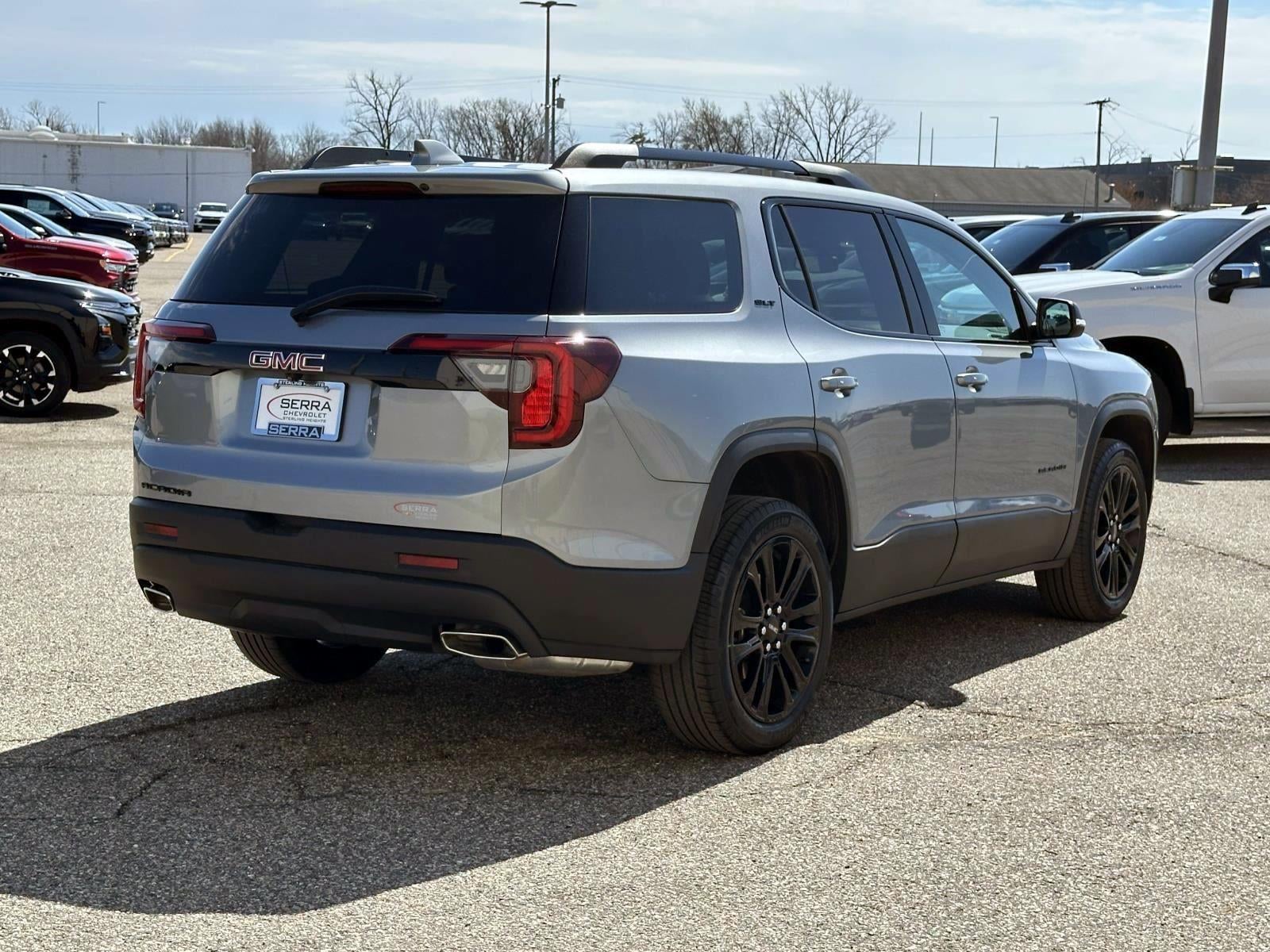 2023 GMC Acadia SLT