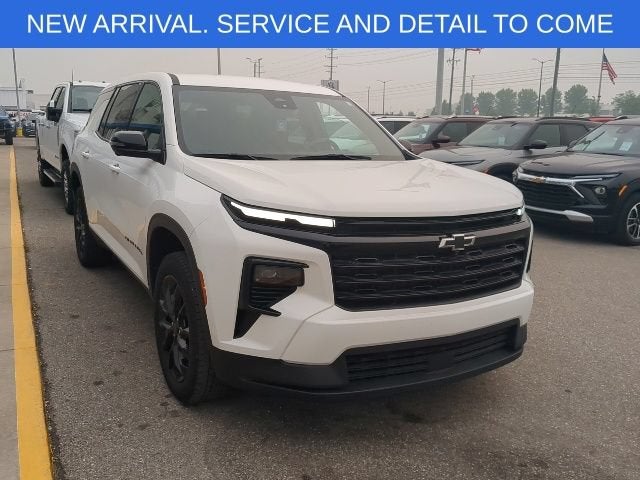 2024 Chevrolet Traverse LS