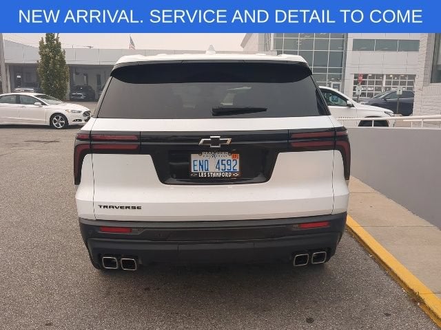 2024 Chevrolet Traverse LS