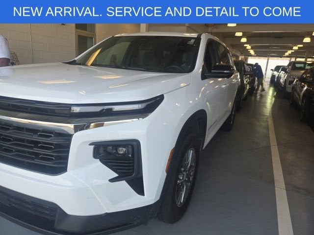 2024 Chevrolet Traverse LS