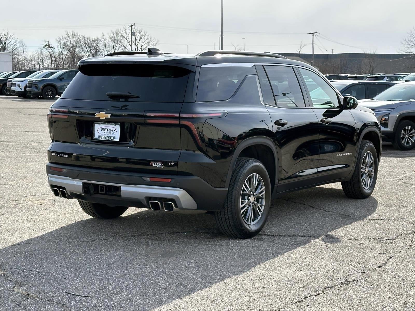 2024 Chevrolet Traverse LT