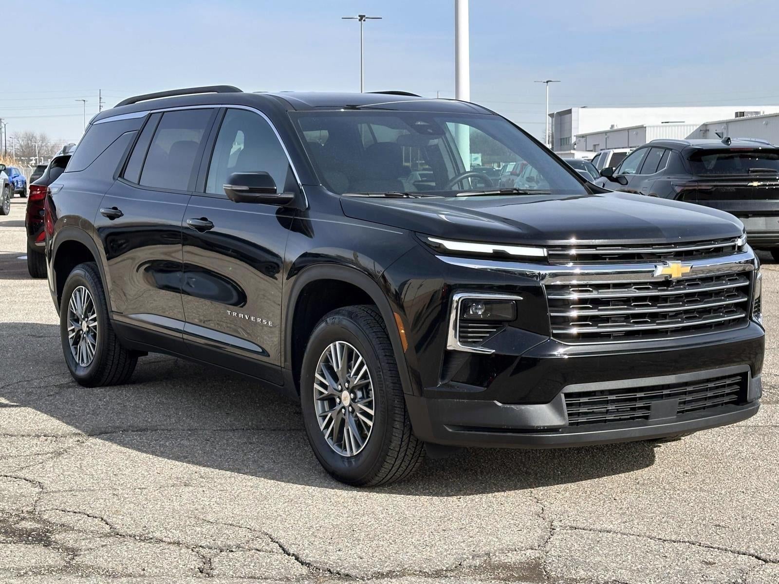 2024 Chevrolet Traverse LT